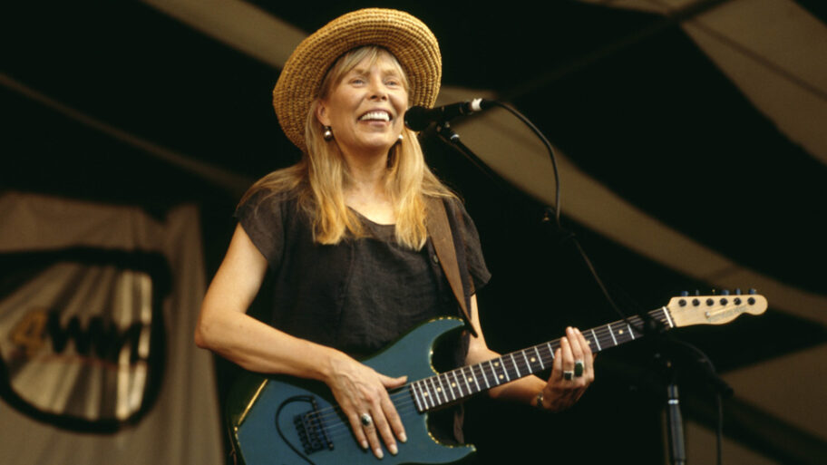 132492224 jonimitchell gettyimages 84901420