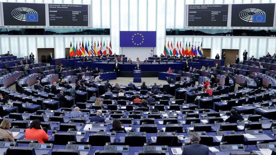 132592392 0450b9643e18a36b04b072fc2a0762224022c046