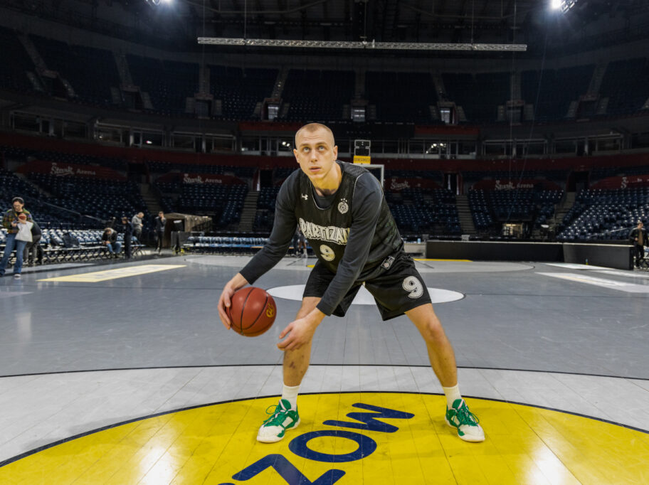 Alen Smailagic KK Partizan naslovna