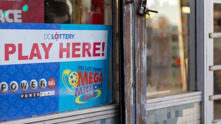 132690049 gettyimages 1439854726