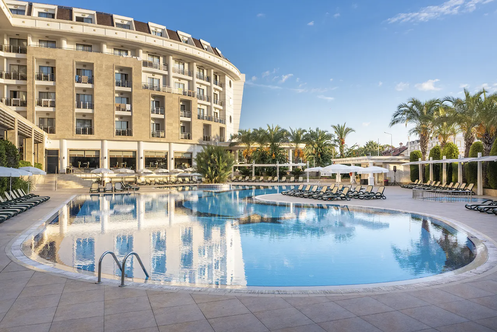 Sunland Resort Hotel2