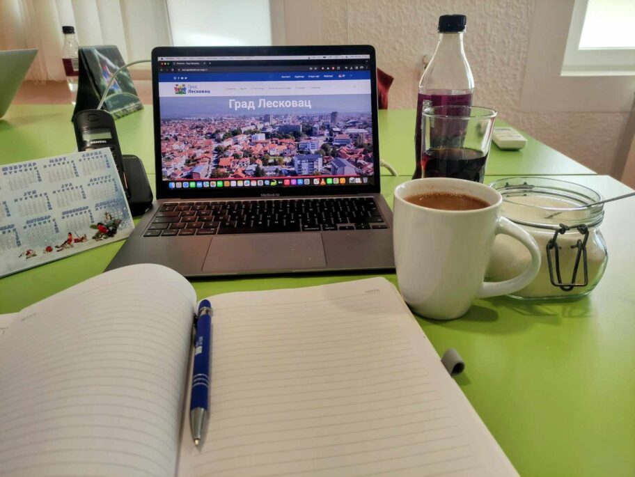 leskovac kafa caj kompjuter foto ljubica jocic
