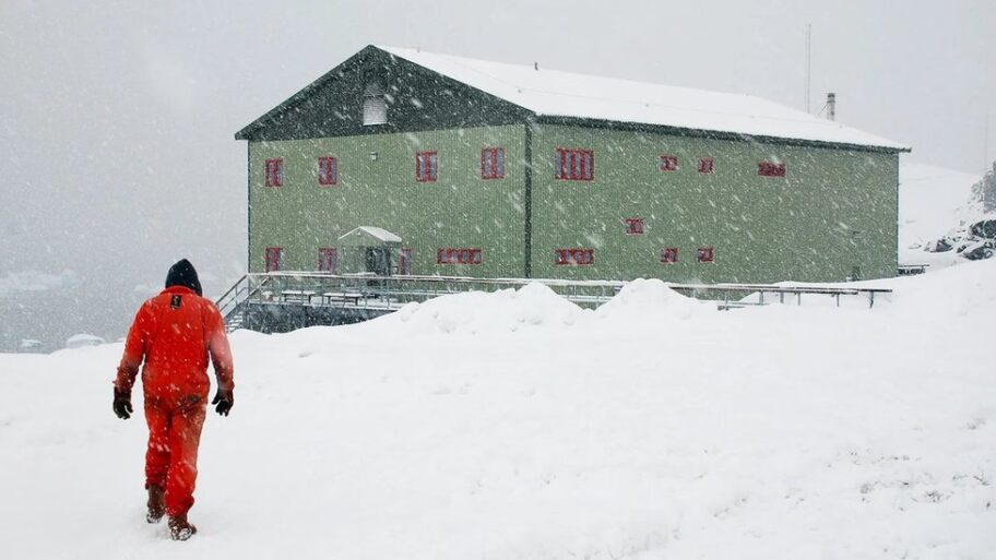 132744918 7f47a3c3 3469 4d83 bc0c a4112e8ad605