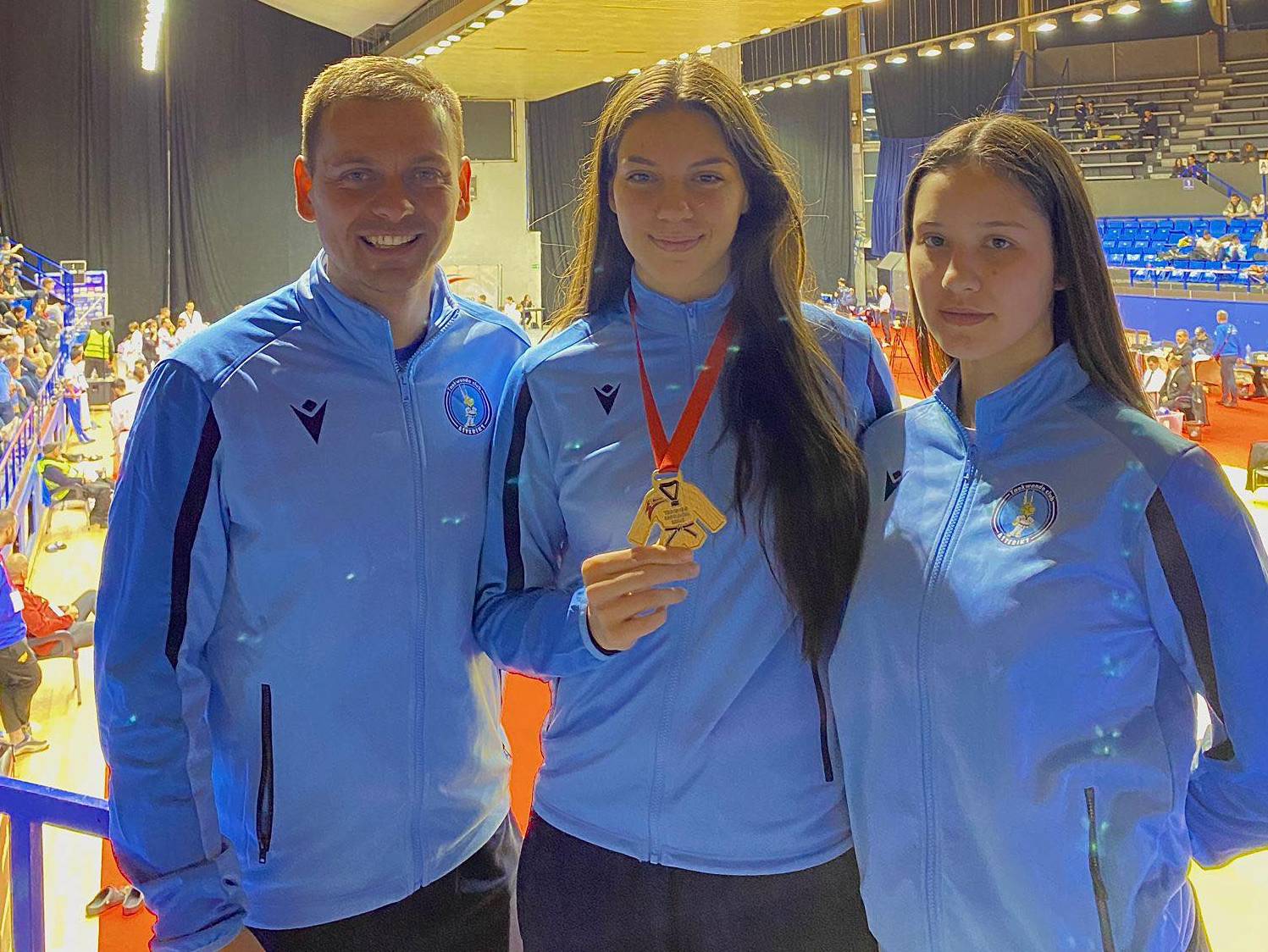 Vladan Nikodijević, Iva Petrović i Petra Tasić