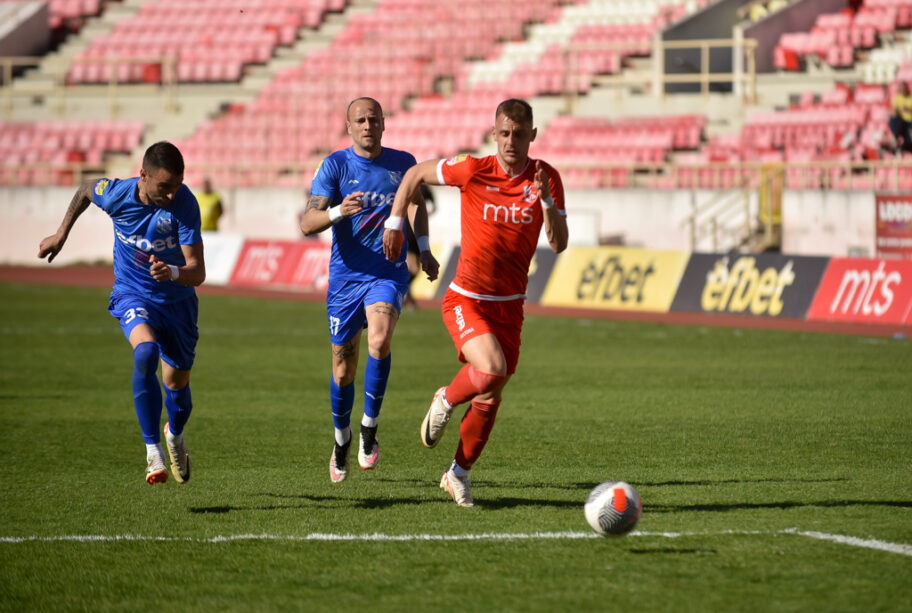 Radnički ubedljiv na "Čairu" - pobedio Mladost iz Lučana 7 radnicki mladost lucani foto foto jelena misic