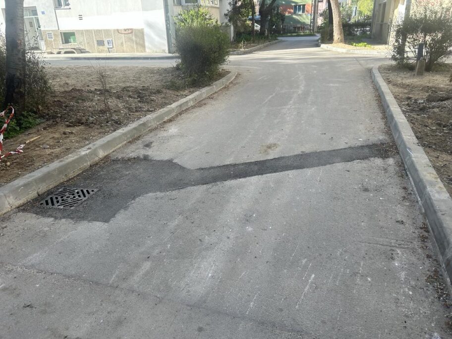 Posle 20 dana asfalt u Rentgenovoj već zakprljen, stanovnici kažu - “ofrlje” 5 434658751 892214119370512 5532786509385342635 n