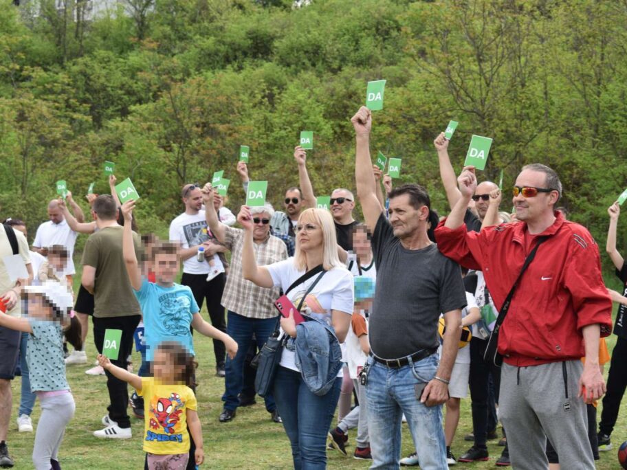 Gradjani glasali protiv gradnje stanova na Zboru