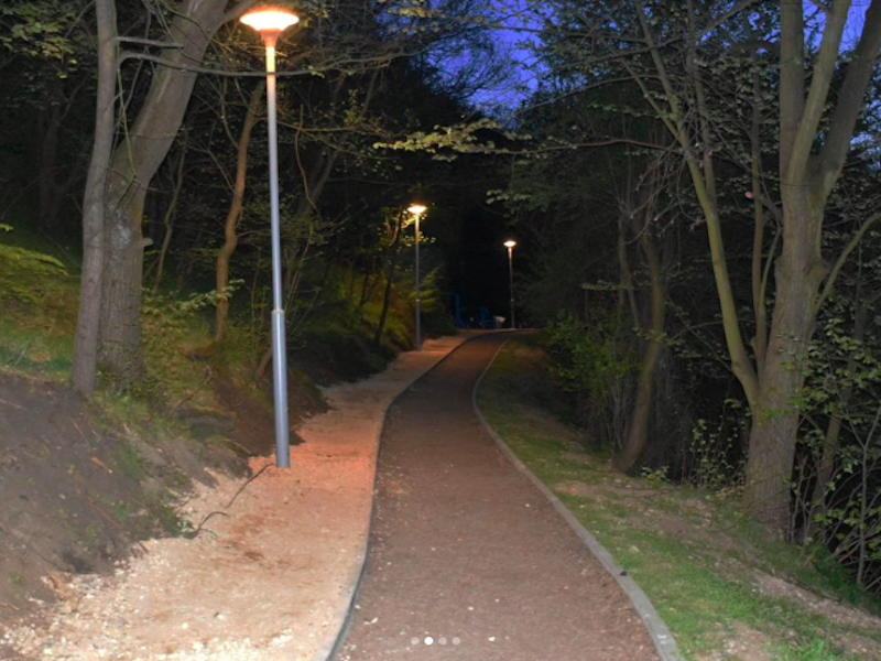 Osvetljena trim staza na Hisaru kod Prokuplja, vrednost radova oko 8 miliona dinara 3 trim staza osvetljenje