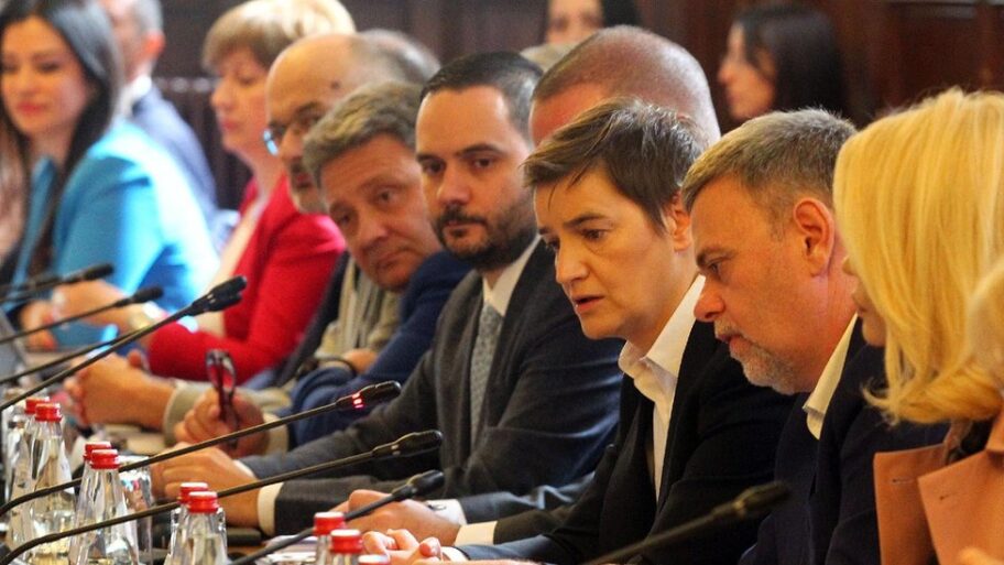 133125059 f sastanak014 9017 b