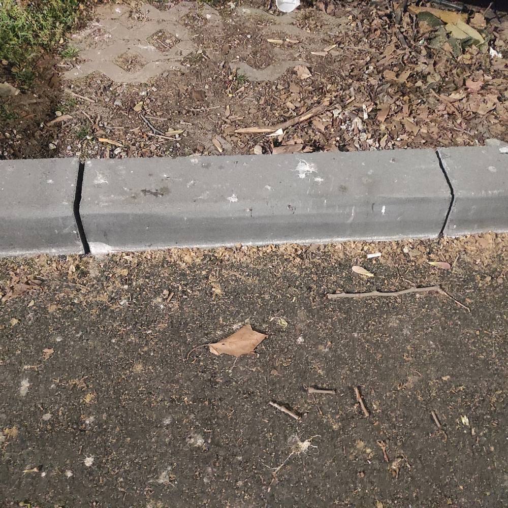 Pariske komune prijavi problem