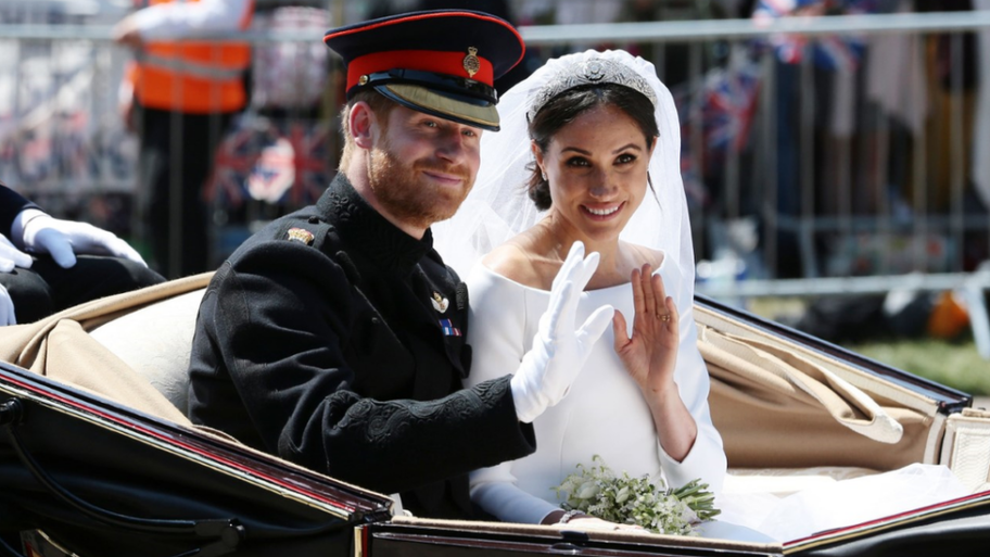 Kraljevska porodica: Kako zarađuju i od čega žive princ Hari i Megan 8 127909714 harrymeghanwedding