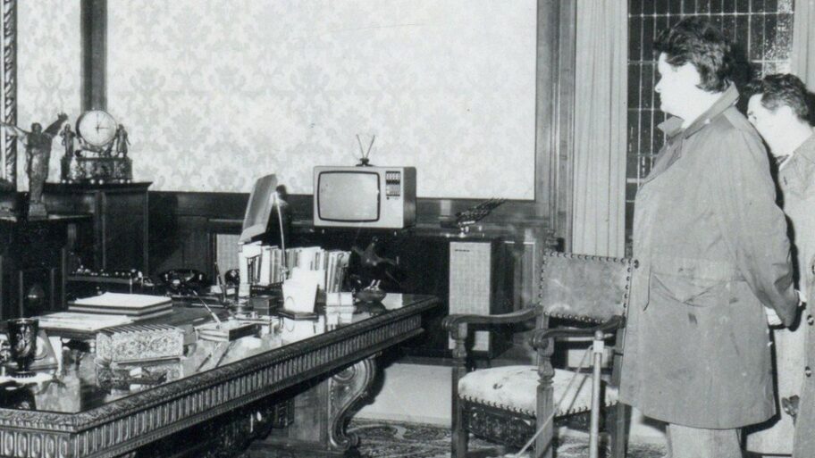 133209334 thumbnail aj112496kmb 32900 21