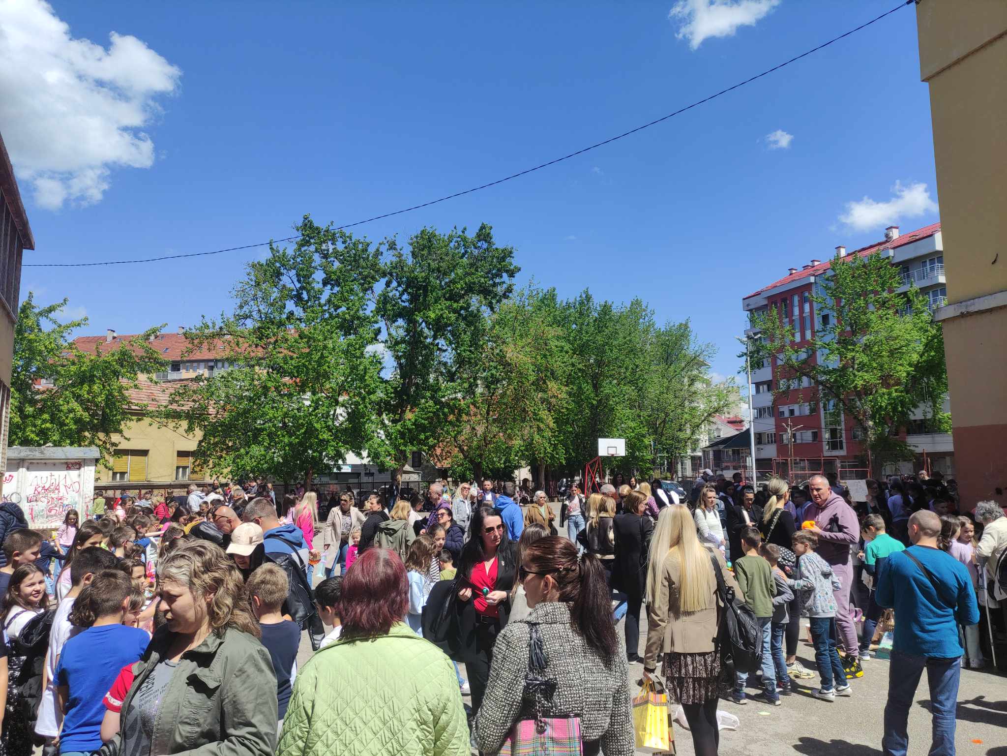 uskrsnja prodaja, os vozd karadjordje, foto ljubica jocic 1