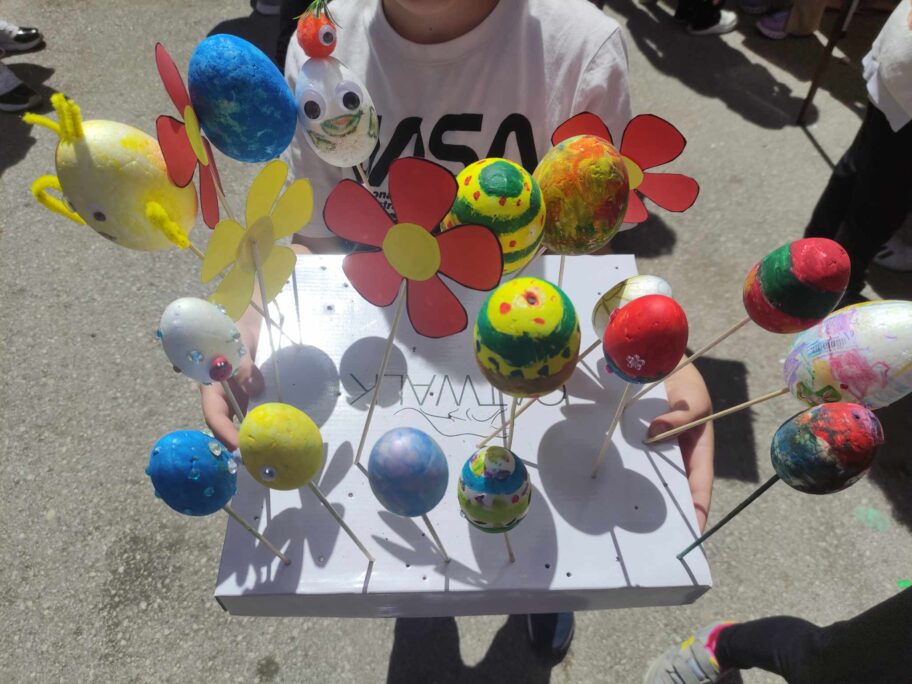 Foto-vest: Učenici Voždove škole u Nišu održali uskršnju prodaju 4 uskrsnja prodaja os vozd karadjordje foto ljubica jocic 13