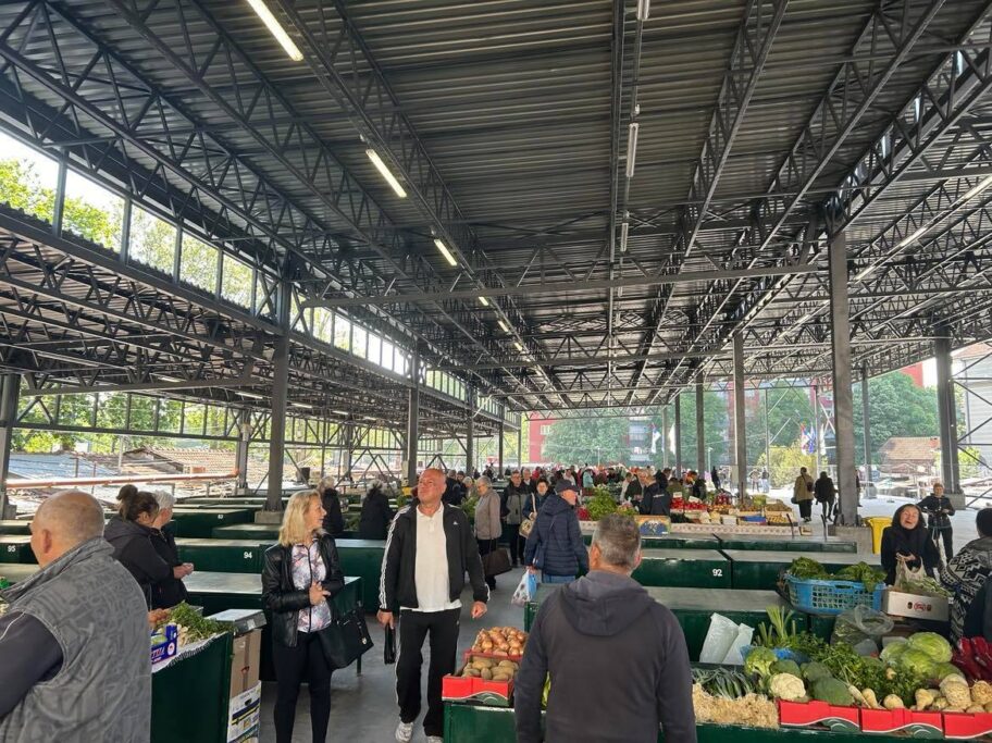 Nešto i poskupljuje pred izbore - naknade na pijacama u Nišu 8 Pijaca Bosko Buha