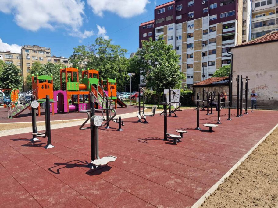 teretana le foto sajtgradleskovac