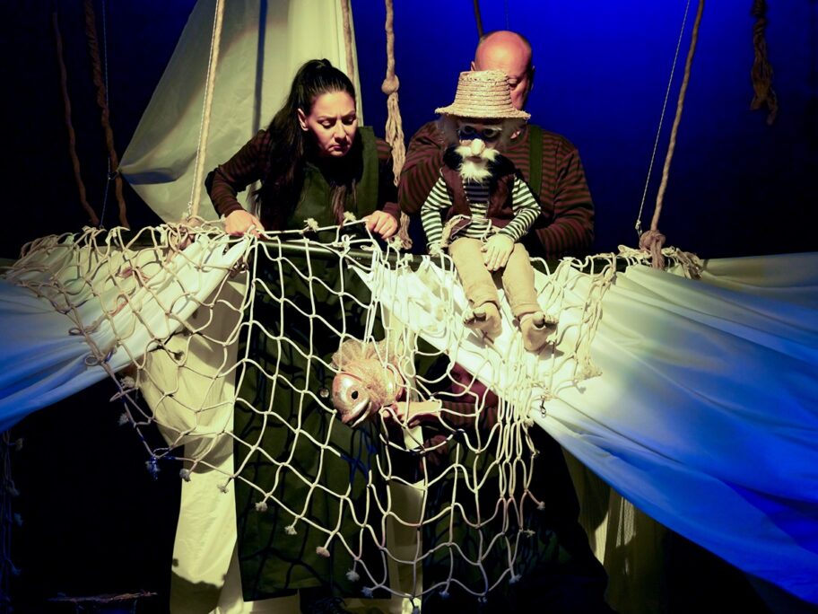 "Bajka o ribaru i ribici" u nedelju u Lutkarskom pozorištu 18 Bajka o ribaru i ribici 2 1