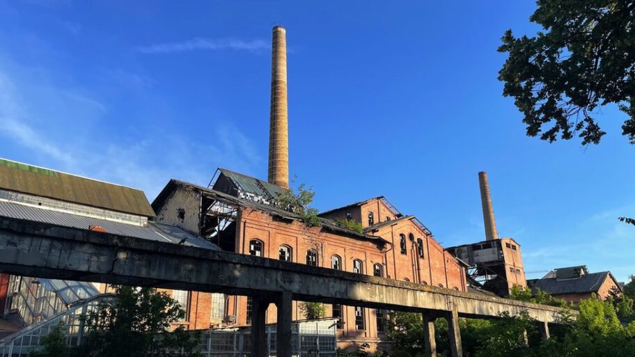 133370399 98c081d1 ab30 4e18 b712 f3536b511e1a