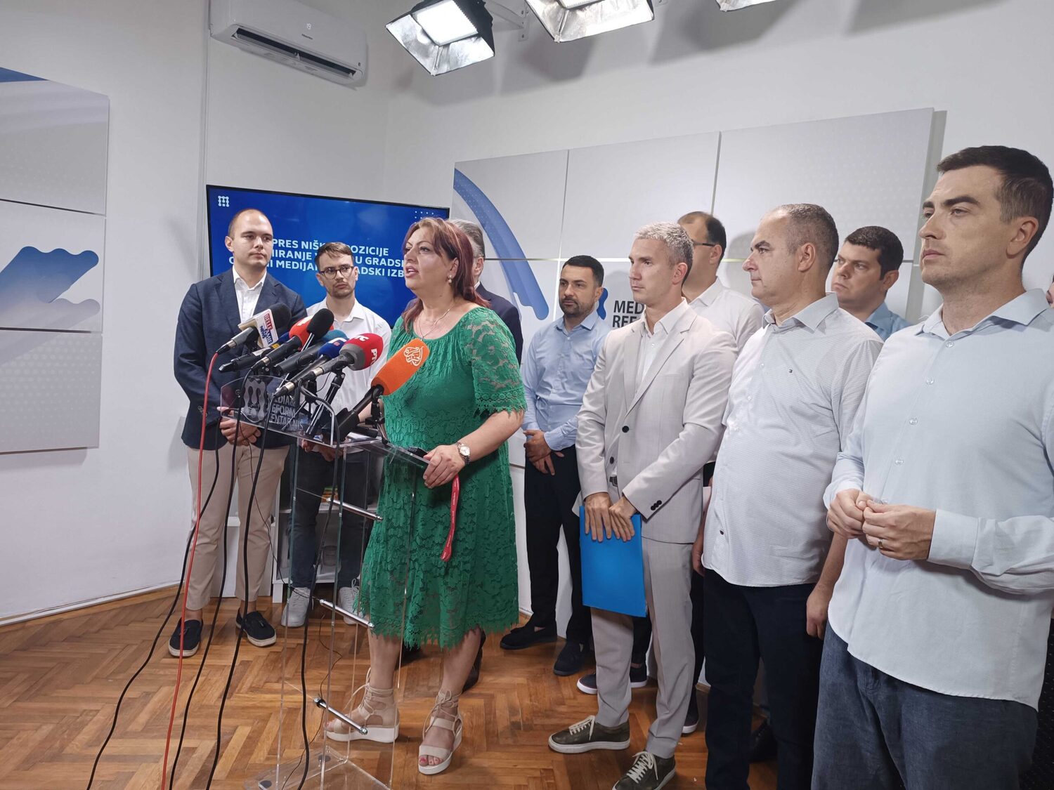 opozicija pres 4 scaled