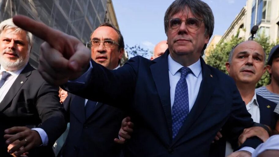 Španija: Katalonski separatista Karles Puđdemon pobegao iz Španije u Belgiju 1 133524938 940074c5 066f 4ac6 adce eac751abdb74