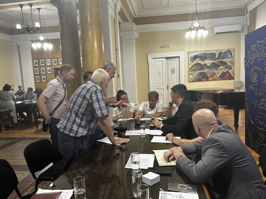 Građani Niša i novom gradonačelniku o starim problemima, a on njima obećanja i nove prijeme 2 455823339 435201683002851 6806152068518435623 n