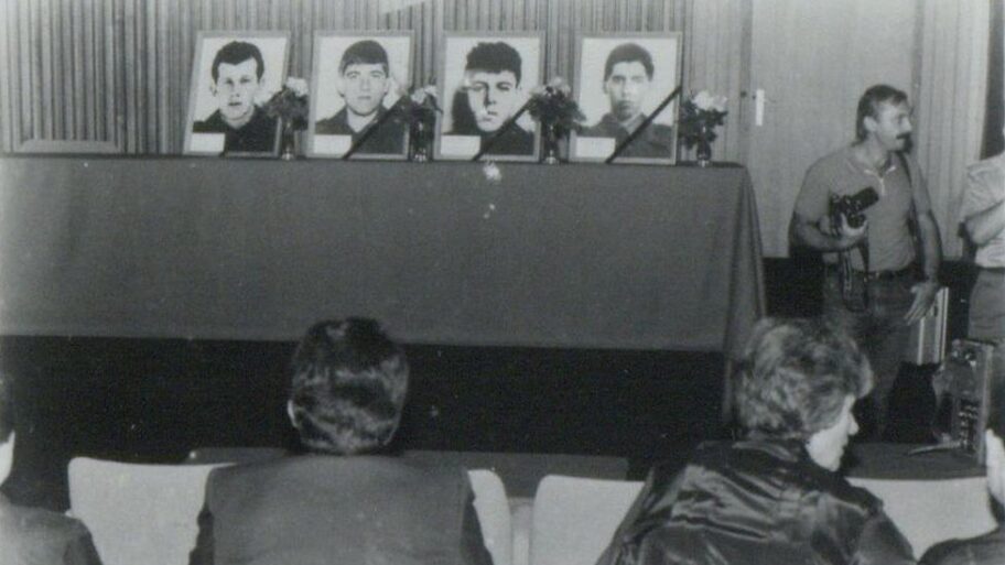 133556266 aj112157kmb l11393 56