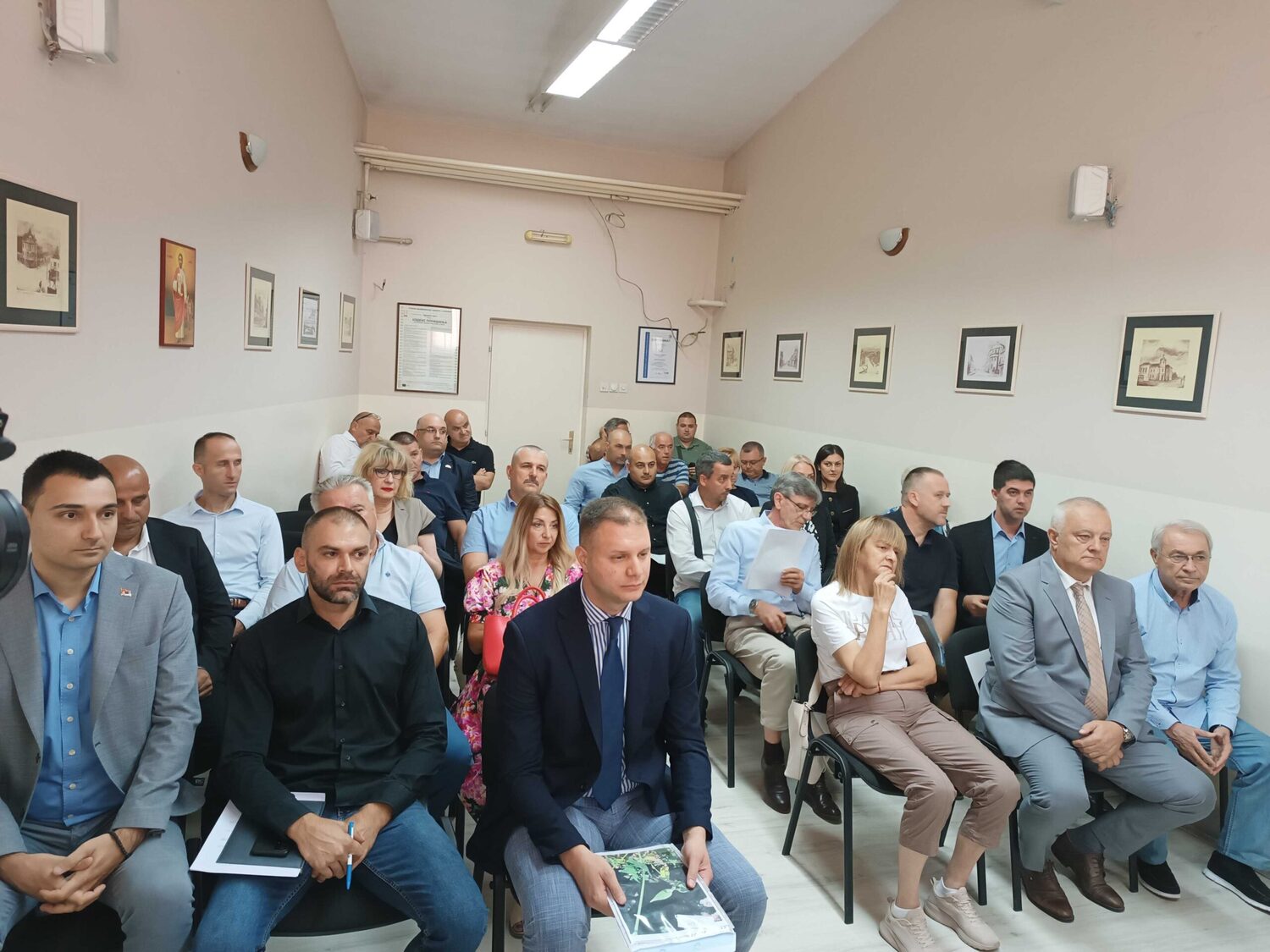 sednica crvenikrst scaled