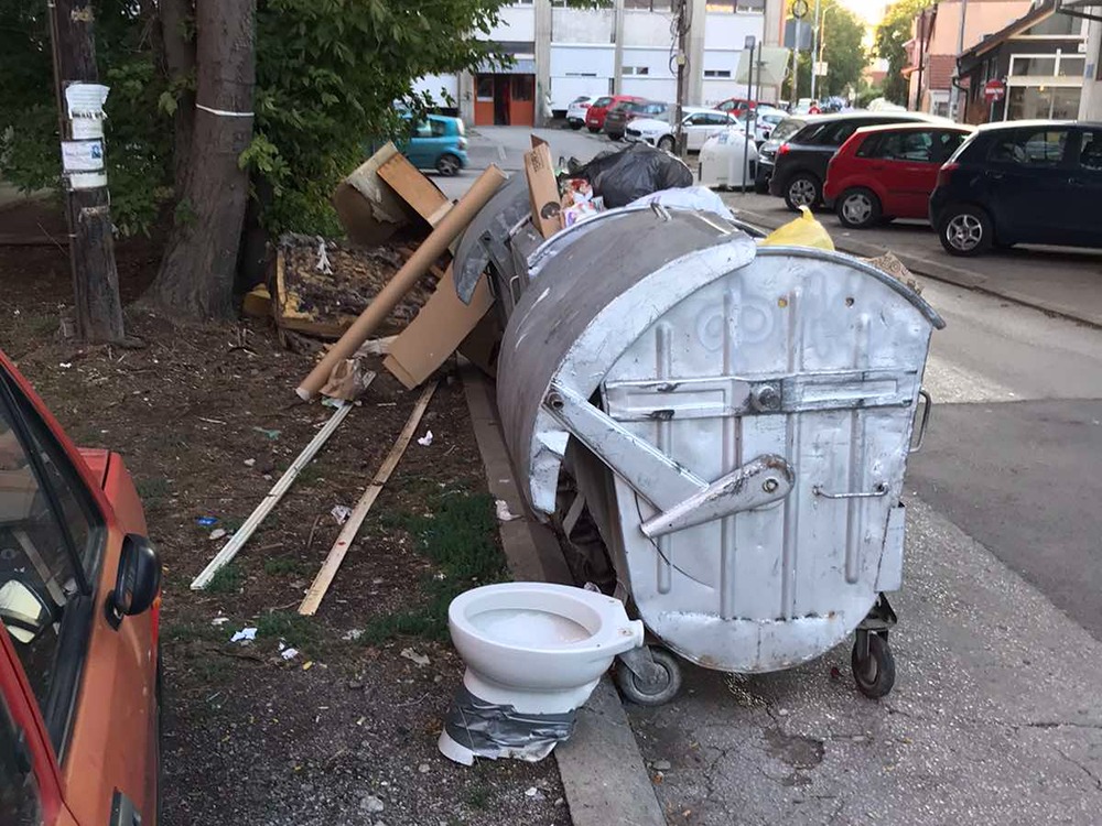 IMG aa98913af0065d3e1315959eacac2d04 V