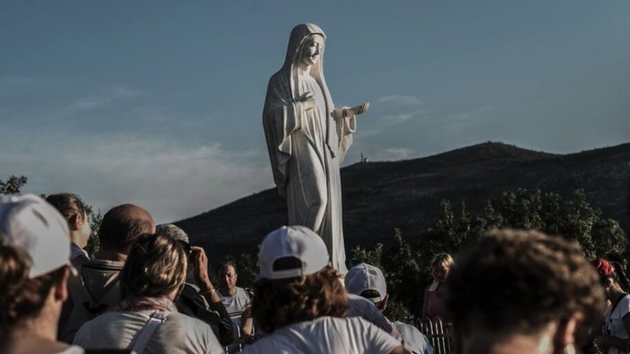Međugorje: Vatikan ne priznaje ukazanja Device Marije, ali podržava vernike da hodočaste 4 133577619 b657f4e2 eef2 49c6 943c ee5c109e3128