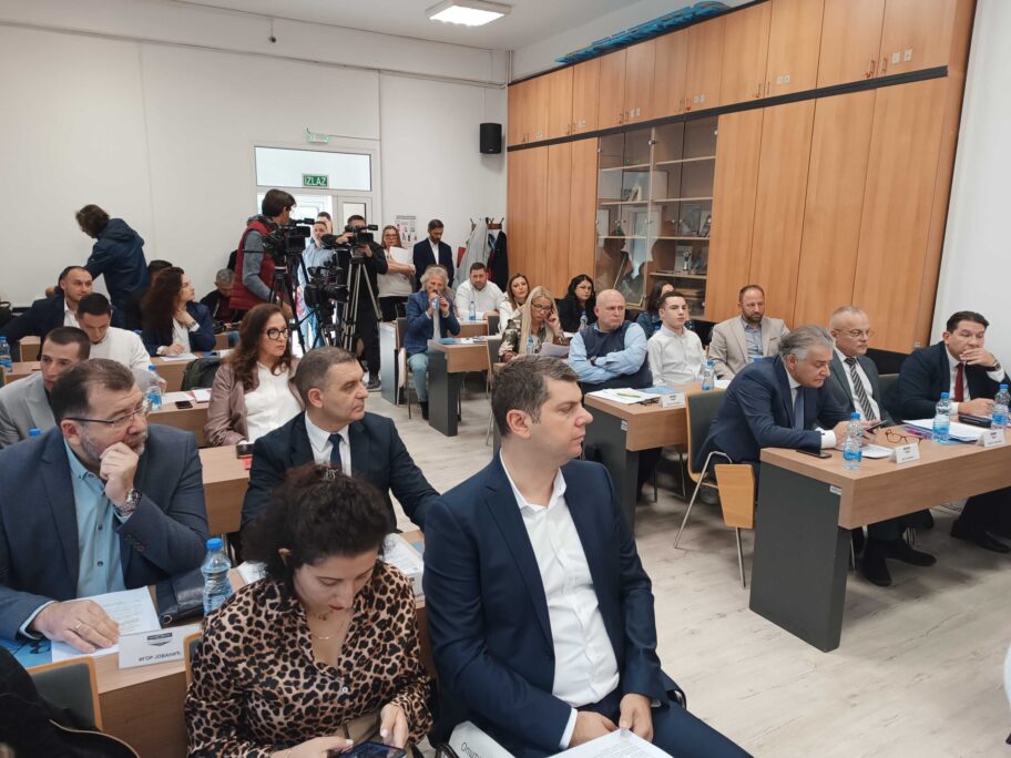 sednica medijana 4 scaled