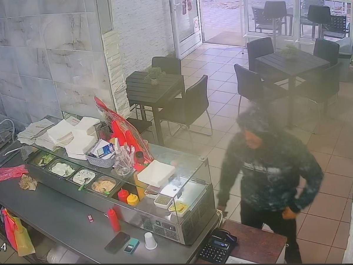 Ukrao pazar iz lokala brze hrane u Prokuplju, policija traga za njim 1 prokuplje hronika