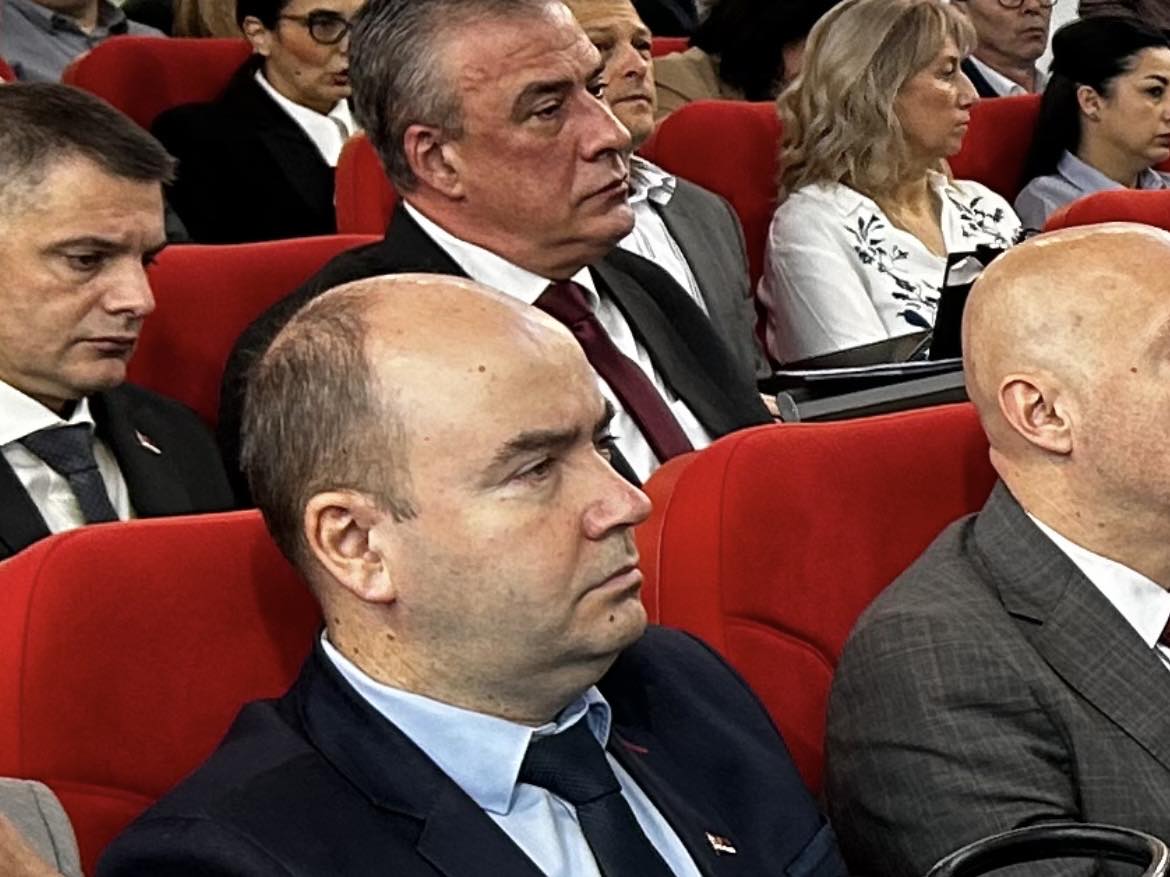 462563020 1867133433814890 7187507853528527423 n