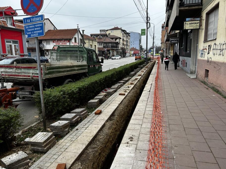 Novi optički kablovi, stari problemi - Nišlije se žale na raskopane ulice 13 462570438 1235893840845571 9093337079152985176 n