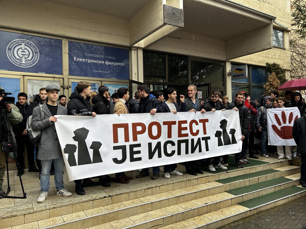 Akademski plenum poziva vlast da ne izaziva nerede na današnjem protestu 1 462585770 1721545931742583 5912781629047403047 n