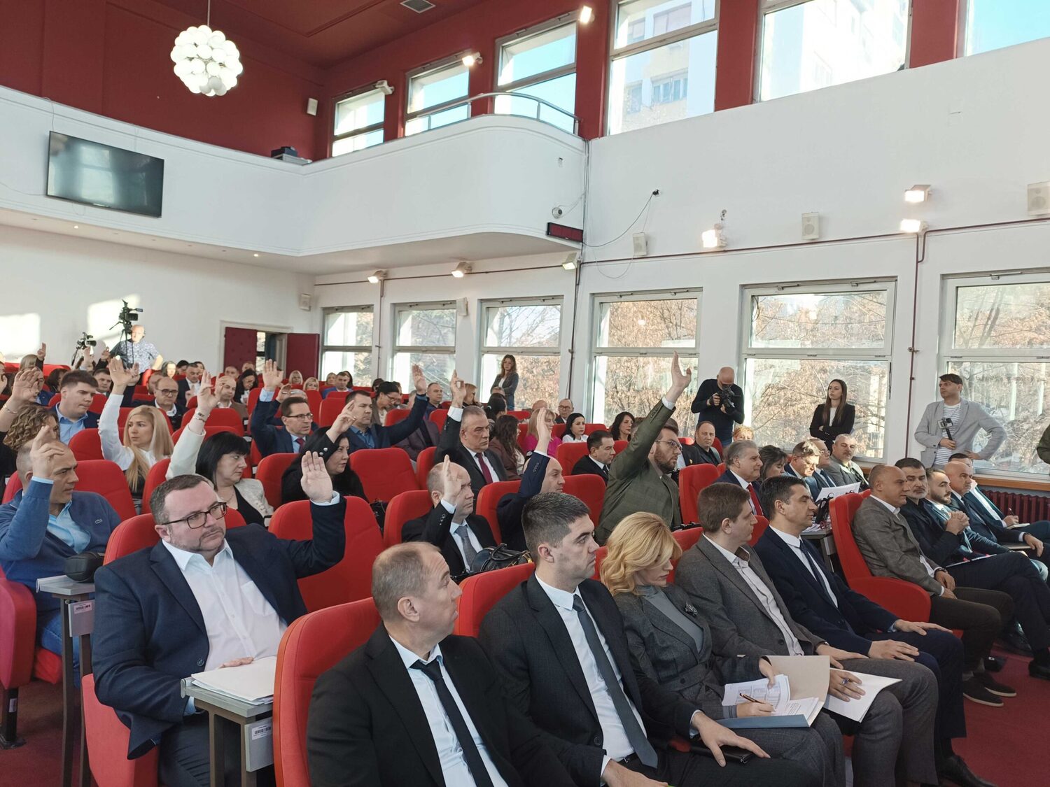 Rasprava o budžetu prvo "preskočena" u Skupštini Niša, potom obećano da će biti vraćena na dnevni red 1 IMG 20241217 091107 scaled