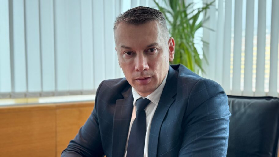 238b5f30 c457 11ef b3dd f30fb38f17b0