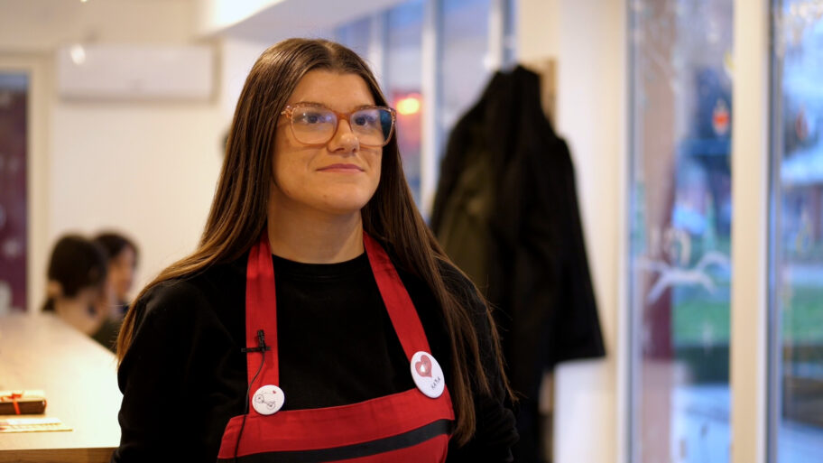 PSYN8467.00 05 02 36.Still009