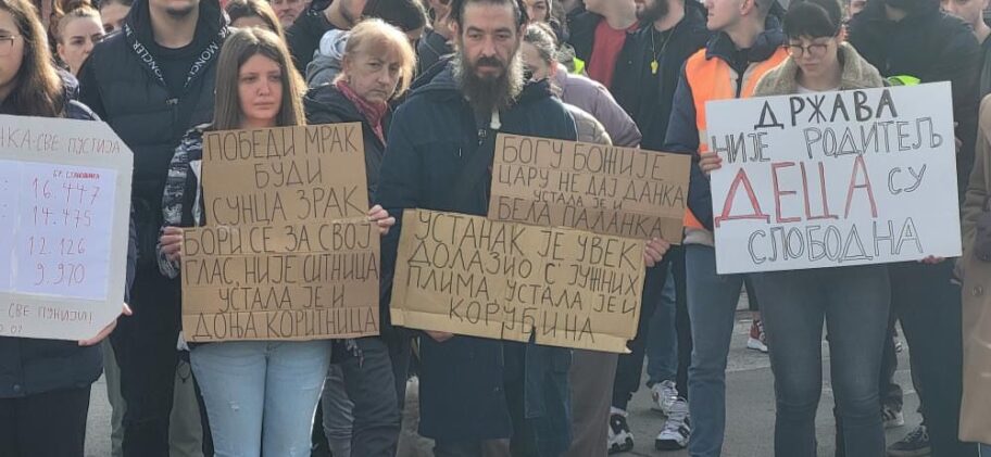 "Sloboda se ne dobija, za slobodu se bori" - Bela Palanka prvi put stala 2 0 02 05 214ee0e80405474b12f98e90d88f91dcf159efd146043a5b05338aebfbf176c6 28d01d54123