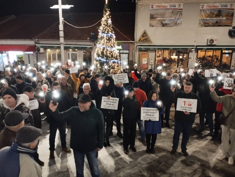"Studenti su budućnost Srbije"- Surduličani zastali prvi put na 15 minuta 2 1000004382