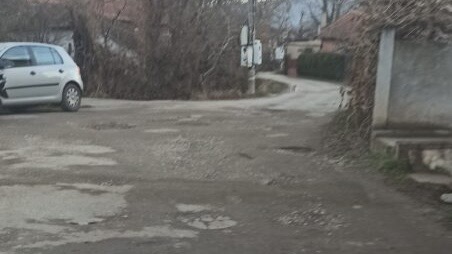 Najduža ulica u niškom naselju Brzi brod bez asfalta, delimično osvetljena 2 474730018 1641727269784448 3928012907160698471 n