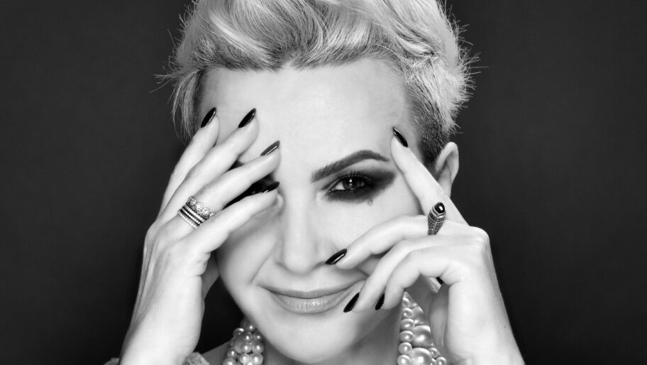 Amira Medunjanin Foto Almin Zrno scaled e1737019455371