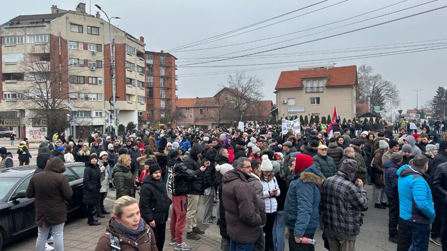 “Kreće hajka generalnog štrajka”- veliki protest u Nišu i podrška prosvetarima 7 IMG 6080