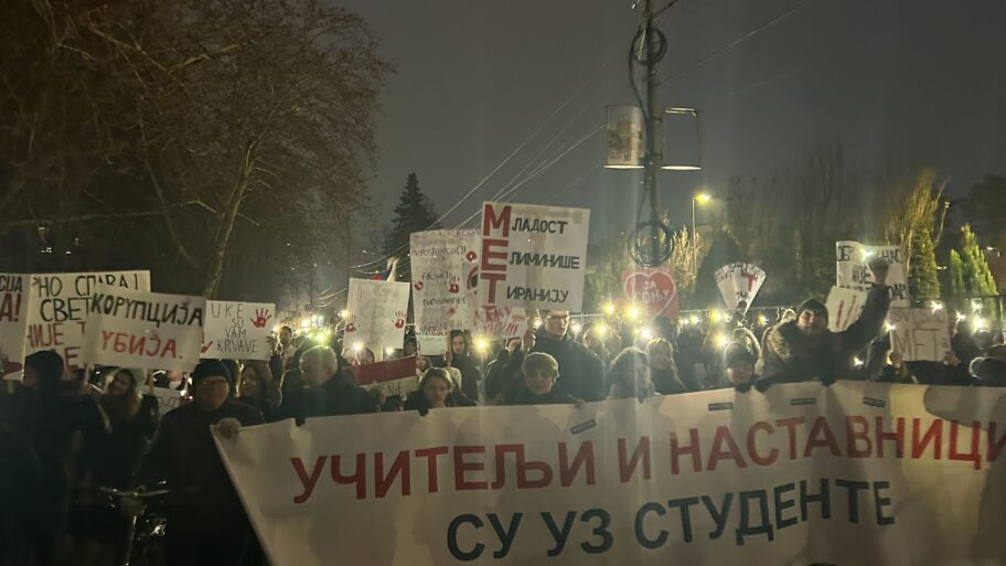 “Kreće hajka generalnog štrajka”- veliki protest u Nišu i podrška prosvetarima 2 IMG 6119 1