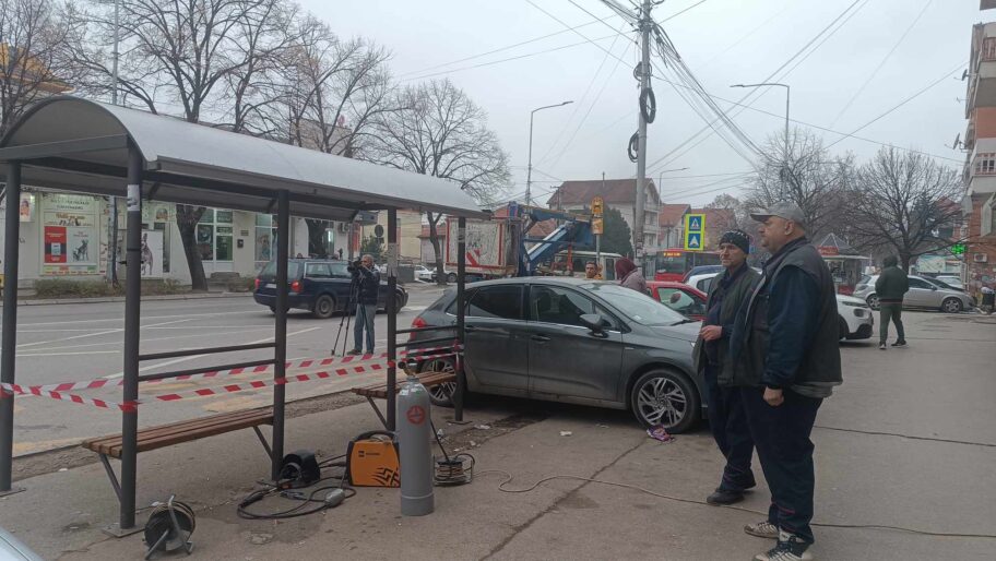 autobusko stajaliste 1 foto ljubica jocic 2