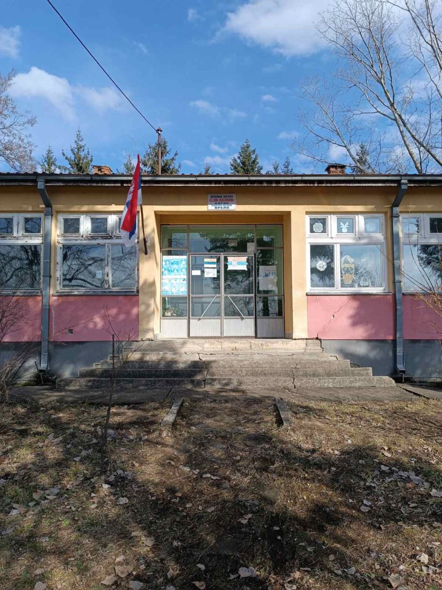 Aleksinačko selo Vrelo pred gašenjem: "Neki bi da idu na Mars, mi se mučimo za opstanak" 2 0 02 05 2cd6af792989295daf32e71cf41aca91426d57135852bb0e62fe18577f409cf2 c3411a1831bdeaba