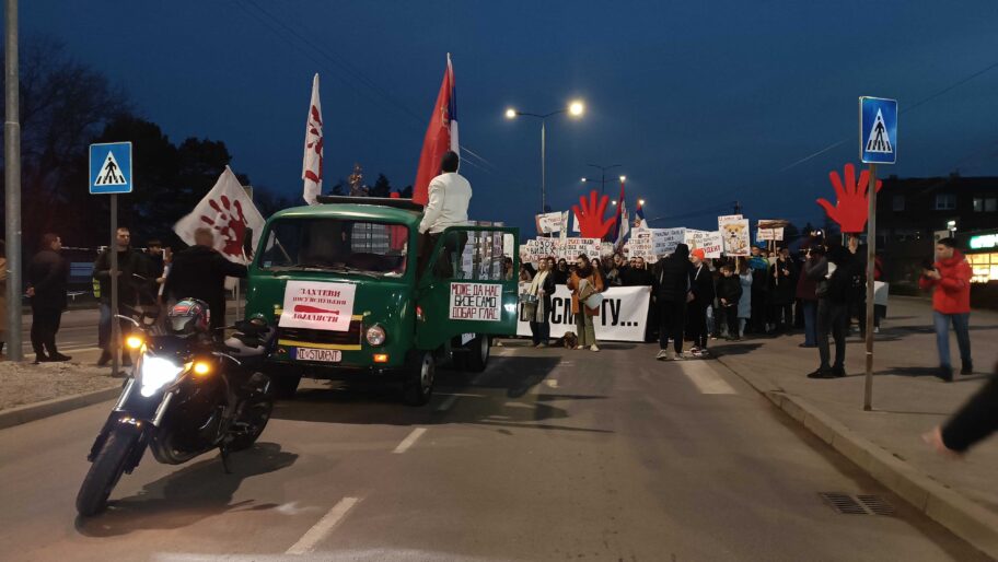 "Tamo daleko", "Pravde još nema" i "Dosta ćutanja" - Niš stao uz Novi Sad i studente 22 1738512801385