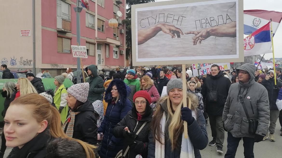 Niški profesor o dva skupa na Sretenje: "Jedno lice Srbije trči ka slobodi, drugo beži od nje" 1 474973917 641289201743527 7904869000320826606 n 1