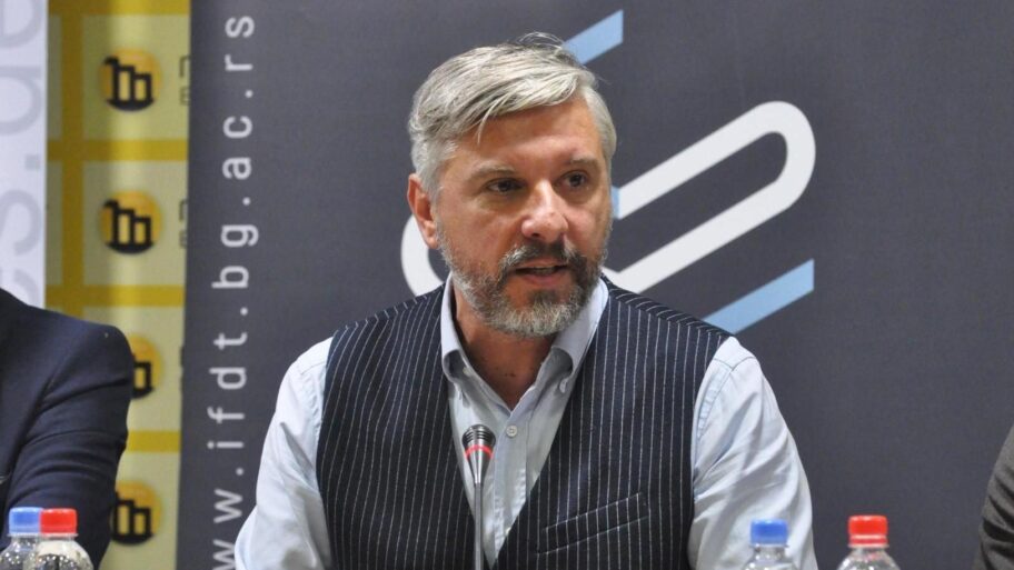 5b5ffaa0 df4c 11ef b4d7 2559dd4fdb6e