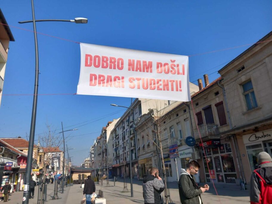 IMG 8f53d5ba75136b558437e8ef3c7a5a7e V