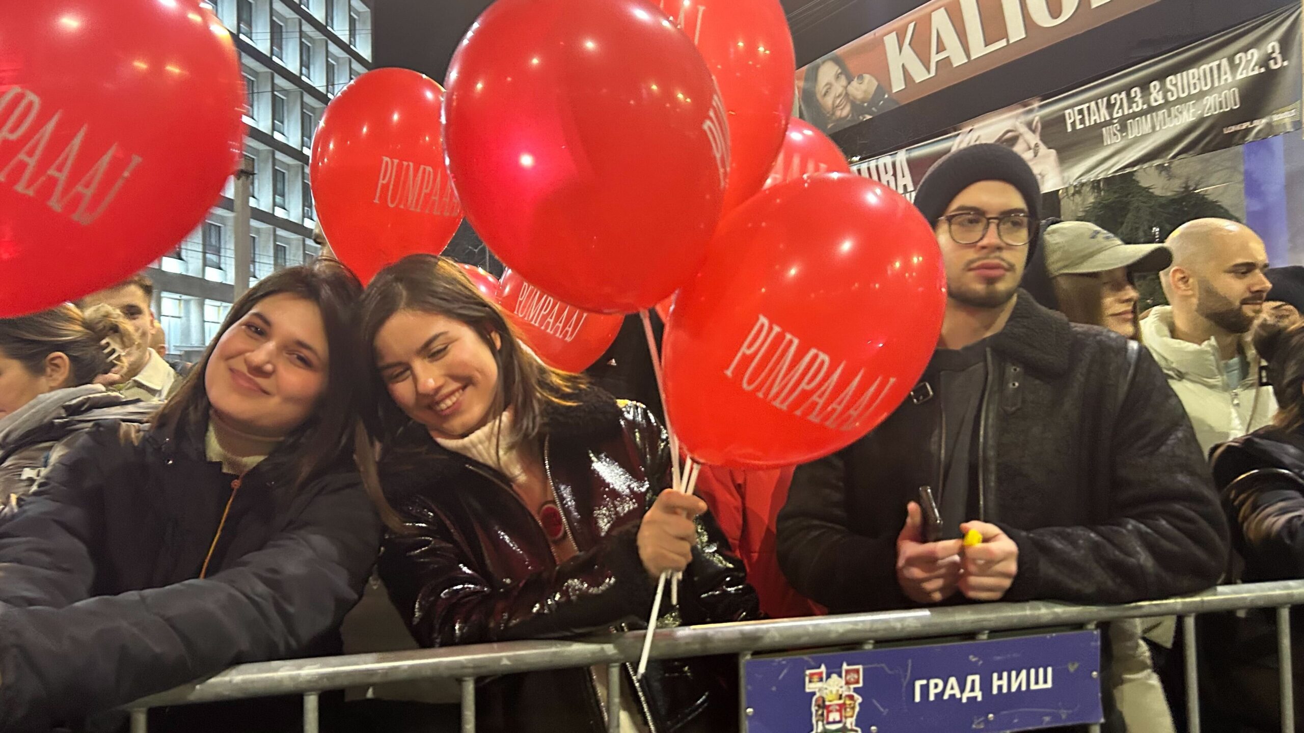 Kreativne radionice za decu od jutra do večeri na današnjem protestu u Nišu 1 IMG 7483 scaled